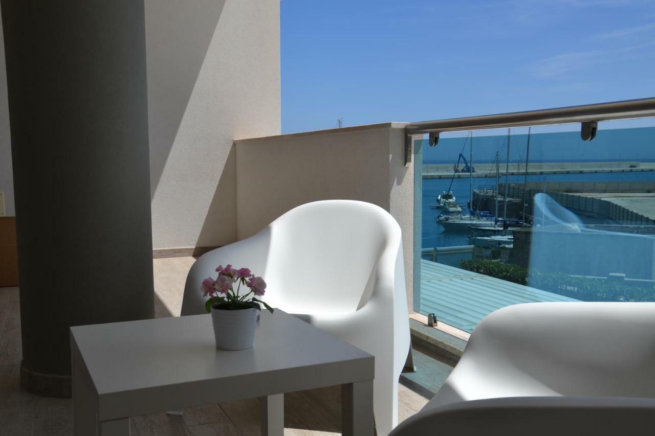 Porto Nuovo Holiday Home Монополи Екстериор снимка